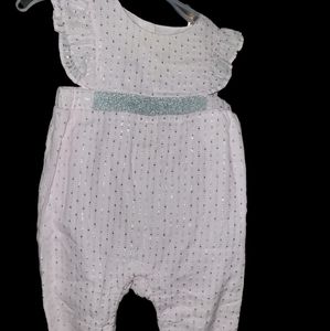 Cat And Jack romper 6/9m